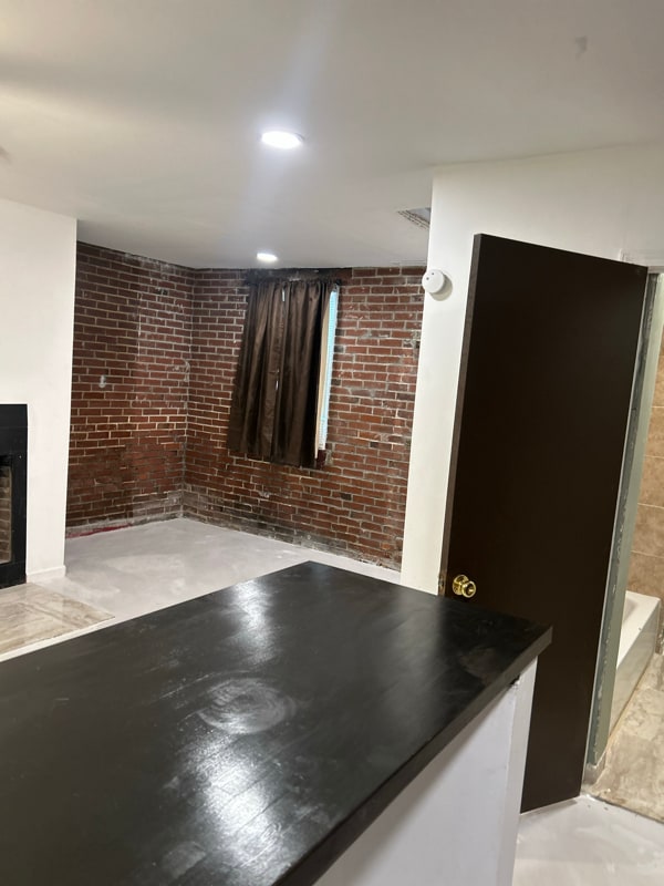 property at 3755 Shreve Ave