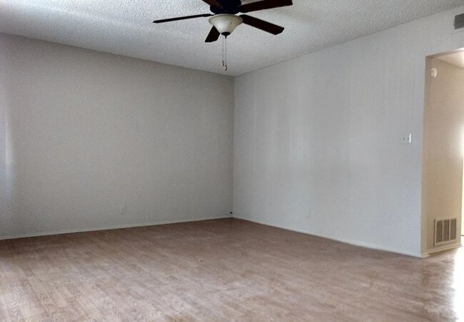 3536 Santa Maria St in Oceanside, CA - Building Photo - Building Photo