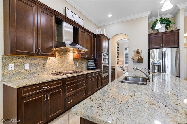 12809 Fairway Cove Ct in Ft. Myers, FL - Foto de edificio - Building Photo