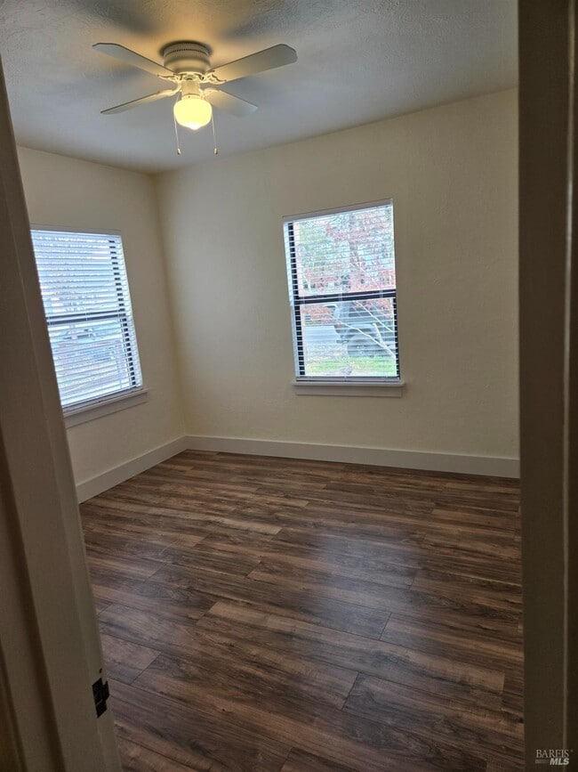 property at 1521 Park Ave