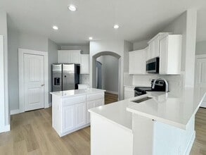 1020 Cheyenne Dr in Aubrey, TX - Building Photo - Building Photo