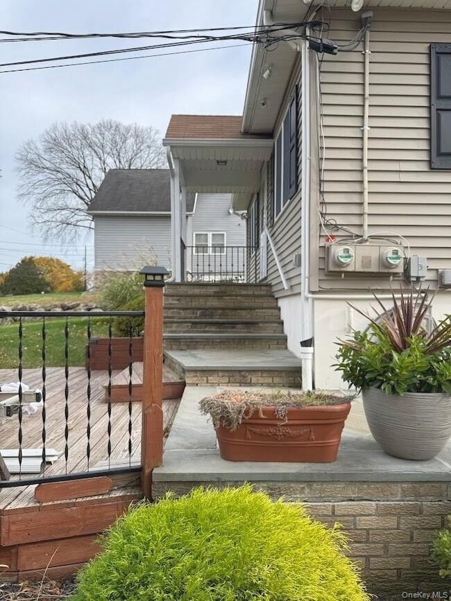 property at 5 Hall Ave