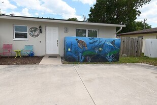 206 Cape Coral Pkwy W in Cape Coral, FL - Building Photo