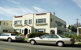 315 Cherry Ave in Long Beach, CA - Building Photo