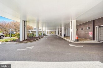 5101 River Rd in Bethesda, MD - Building Photo - Building Photo