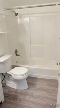 1464 Hawks Nest Ct in St. Charles, MO - Building Photo - Building Photo