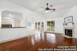 18914 Surrey Wood in San Antonio, TX - Building Photo - Building Photo