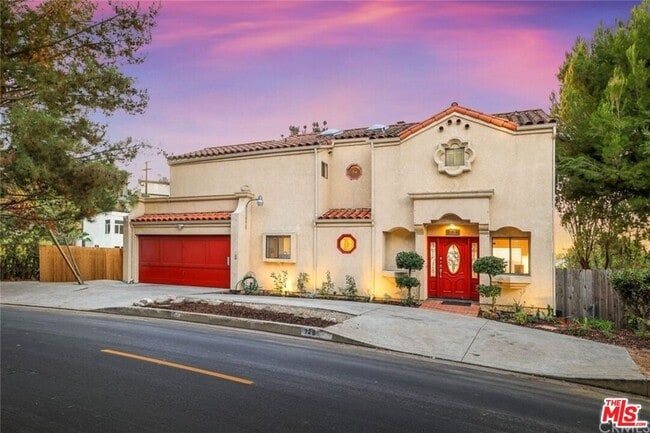 property at 728 Montecito Dr