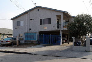 11022 S Grevillea Ave Apartamentos