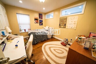 1011 Tremont St in Boston, MA - Building Photo - Building Photo