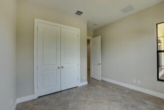 7089 Edison Pl in Palm Beach Gardens, FL - Building Photo - Building Photo