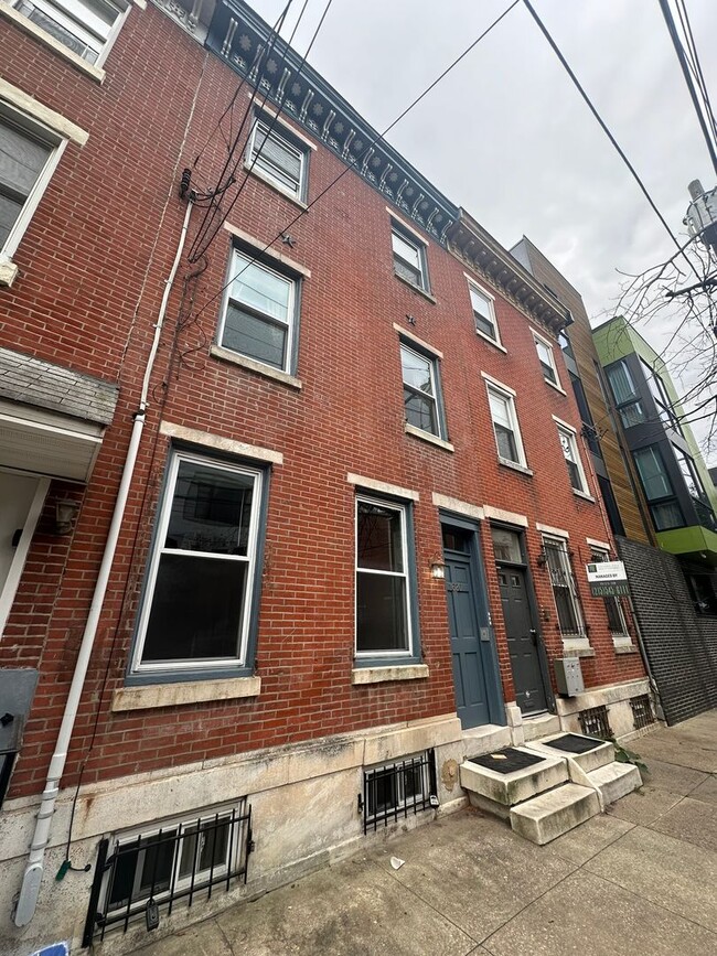 1620 Fitzwater St in Philadelphia, PA - Building Photo - Building Photo