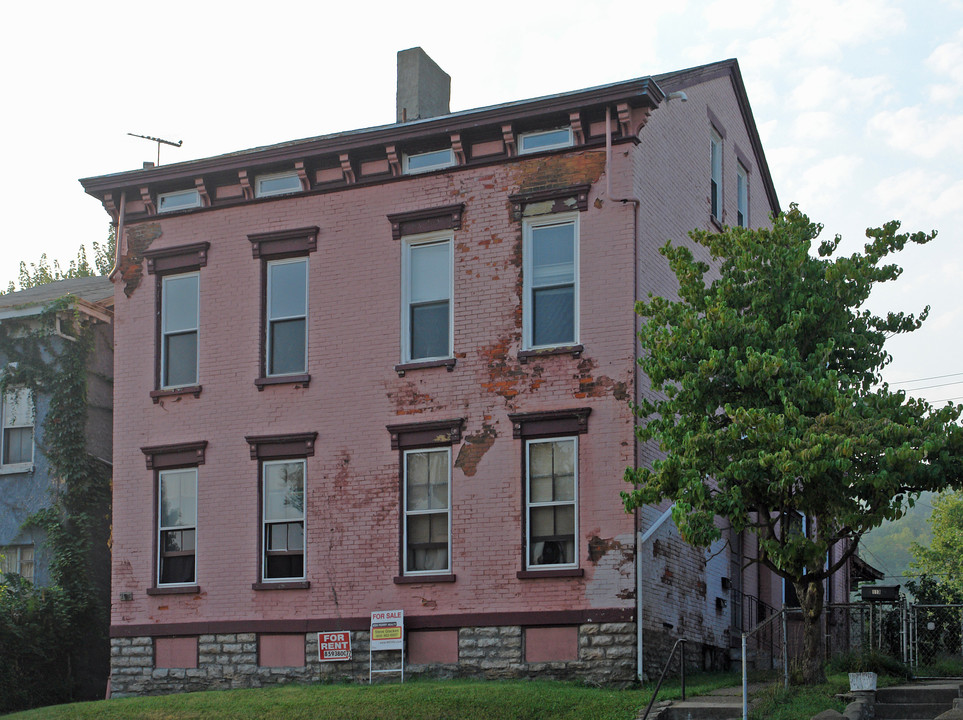 109-111 Elm St in Ludlow, KY - Building Photo