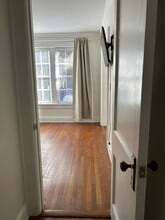 61 16th St NE, Unit 2 in Atlanta, GA - Foto de edificio - Building Photo