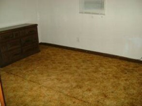 1937 Cotten Rd-Unit -F in Tyler, TX - Foto de edificio - Building Photo