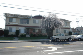 1290 Lewis St in Santa Clara, CA - Foto de edificio - Building Photo