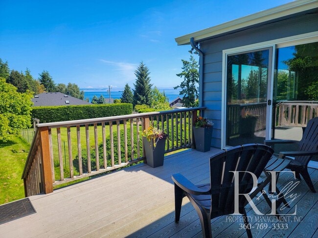 property at 12190 NE Jefferson Point Rd