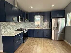 1616 E Harding St-Unit -Unit #A in Long Beach, CA - Building Photo - Building Photo