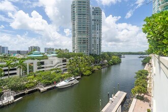 200 Sunny Isles Blvd, Unit 2-504 in Sunny Isles Beach, FL - Building Photo - Building Photo
