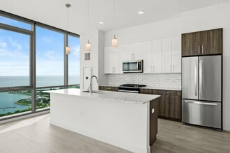 800 S Michigan Ave in Chicago, IL - Foto de edificio - Building Photo