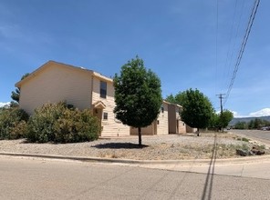 1003-1005 Central Ave in Tularosa, NM - Building Photo - Primary Photo