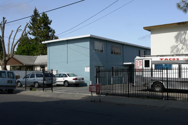 301 Pacific Ave in Redwood City, CA - Building Photo - Building Photo