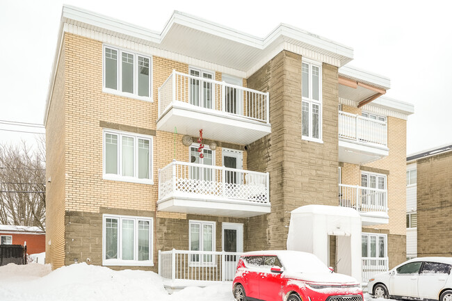 1940 Geneviève-Lamarre Rue in Québec, QC - Building Photo - Primary Photo