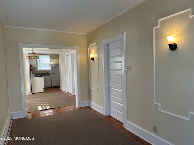 213 Park Pl Ave-Unit -Apt. 1 in Bradley Beach, NJ - Building Photo - Building Photo