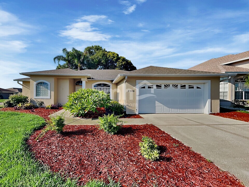 3102 Orange Grove Ct in Lakeland, FL - Building Photo