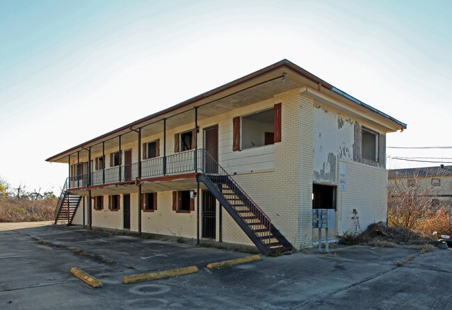 4443 Wilson Ave in New Orleans, LA - Building Photo - Building Photo