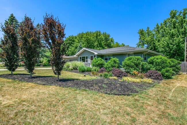 2601 Paulmar Ave in St. Joseph, MI - Building Photo - Building Photo