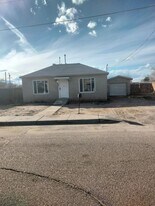 4607 Carlton St NW in Albuquerque, NM - Building Photo