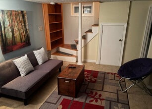 3 Judkins St in Rumford, RI - Building Photo - Building Photo