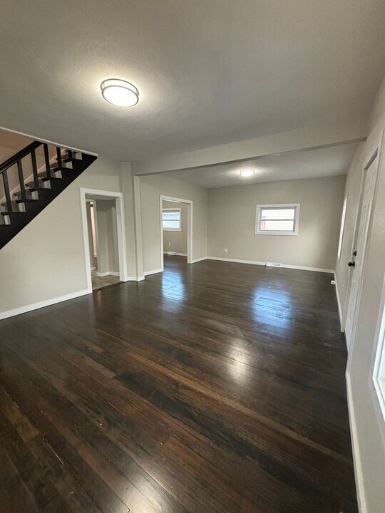 421 Sargent St in Akron, IA - Building Photo