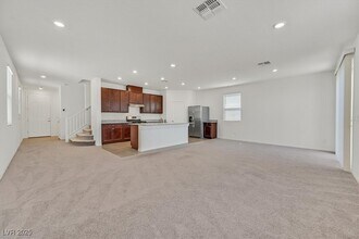 7016 Bard Ave in Las Vegas, NV - Building Photo - Building Photo
