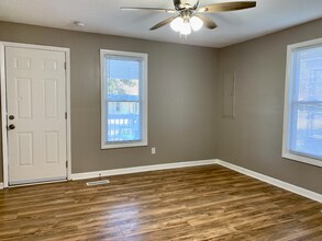 1218 Stevens Ave NE in Huntsville, AL - Building Photo - Building Photo