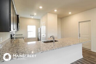 209 Switchback Hl Rd in Newark, TX - Building Photo - Building Photo