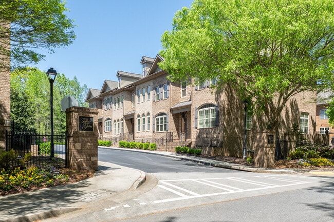property at 913 Telfair Close