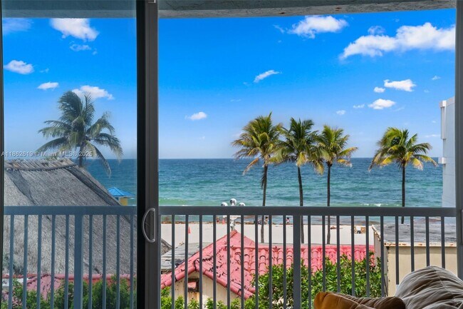 311 N Surf Rd in Hollywood, FL - Building Photo - Building Photo