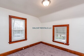 254 E Ido Ave in Akron, OH - Building Photo - Building Photo