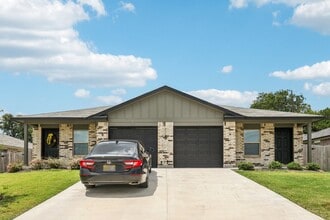 The Laramie at Indian Trail in Harker Heights, TX - Building Photo - Building Photo