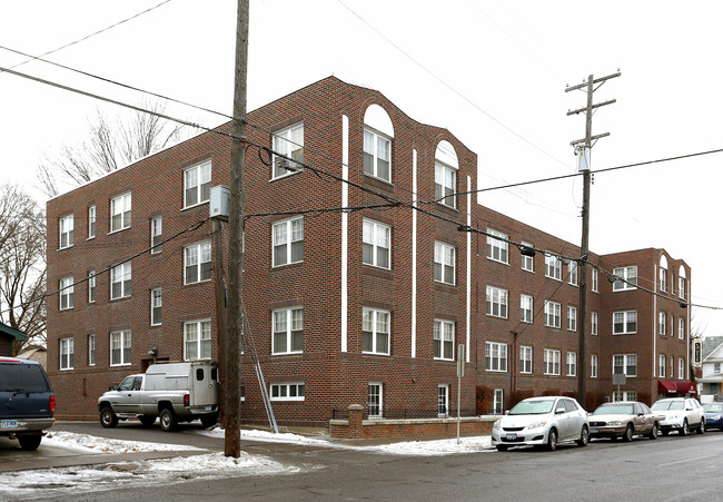 Cle-Mar Apartments in St. Paul, MN - Building Photo - Building Photo