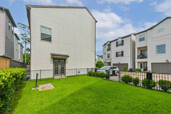 10914 Brookeshire Chase Ln in Houston, TX - Building Photo - Building Photo
