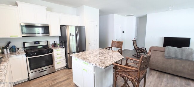 12 Pacolet Ln in Beaufort, SC - Building Photo - Building Photo