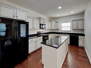 244 Sundown Dr in Nashville, TN - Building Photo - Building Photo