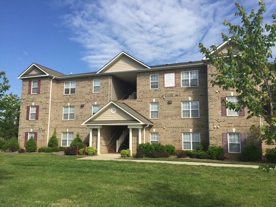 Campus Trace in Elon, NC - Building Photo