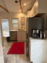 2347 Ashland Ave, Unit Ashland in Santa Monica, CA - Building Photo - Building Photo