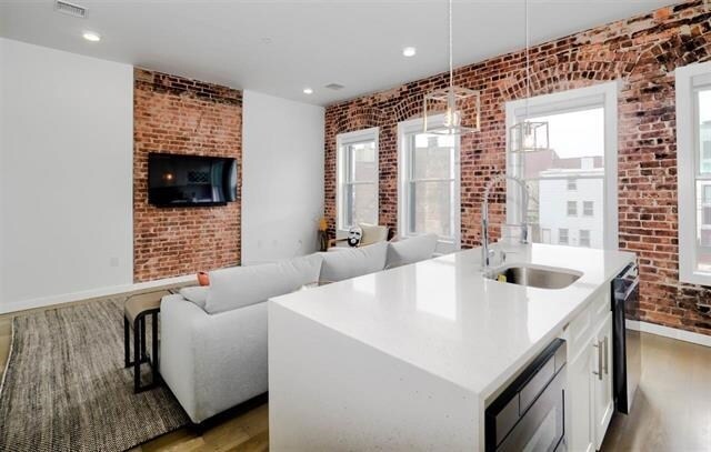 property at 371 4th St