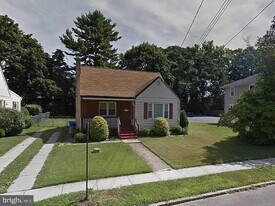 415 Victoria St in Glassboro, NJ - Building Photo