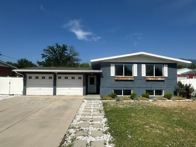 property at 444 Owens St